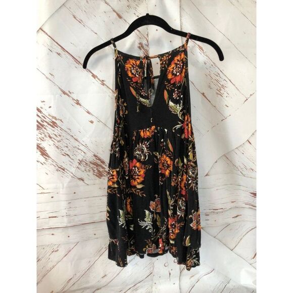 Torrid size 1 black and orange tank top - Picture 4 of 5